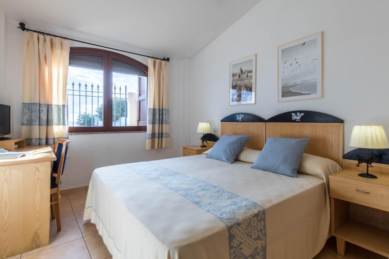 Hotel Villa Del Mare Solanas Solanas  Exteriör bild