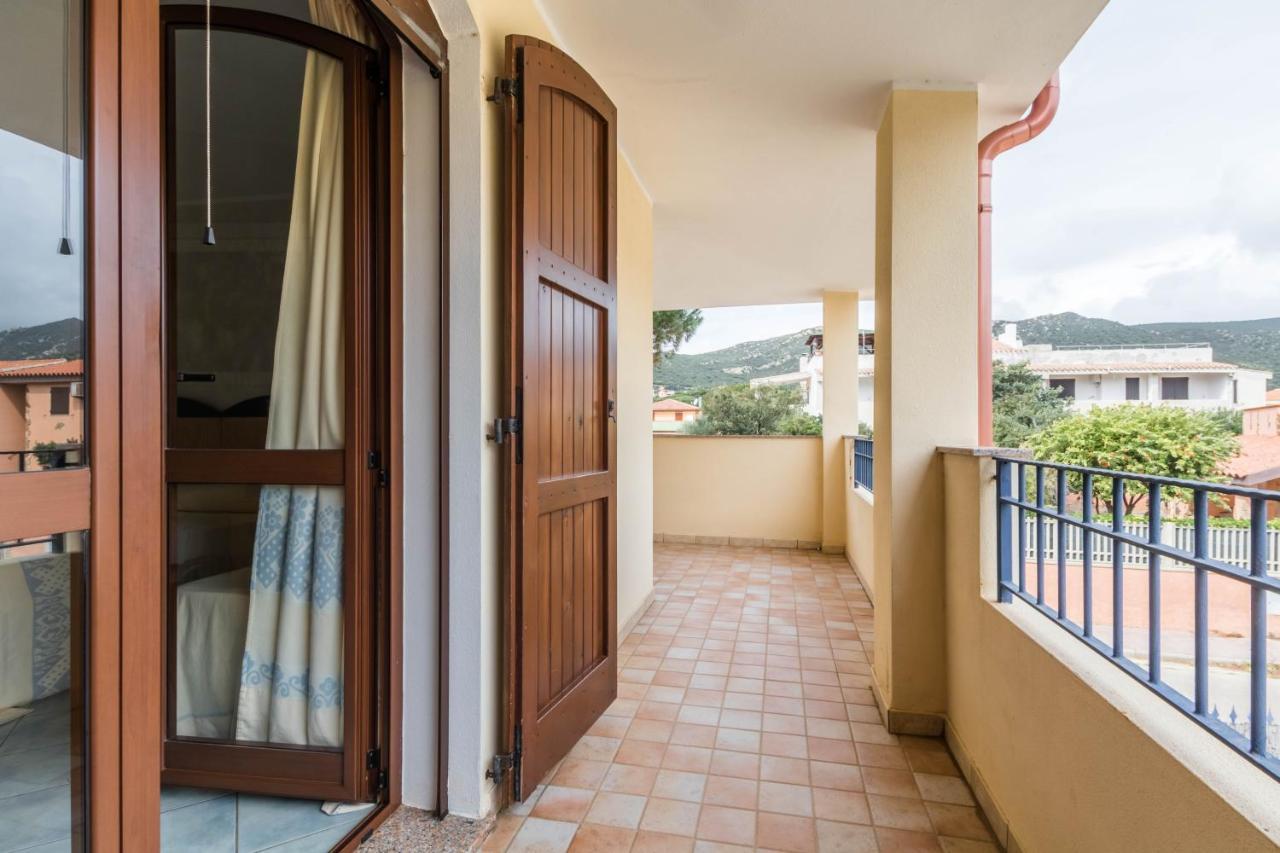 Hotel Villa Del Mare Solanas Solanas  Exteriör bild