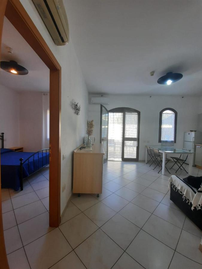 Hotel Villa Del Mare Solanas Solanas  Exteriör bild