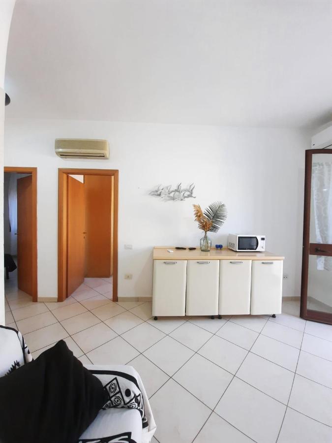 Hotel Villa Del Mare Solanas Solanas  Exteriör bild