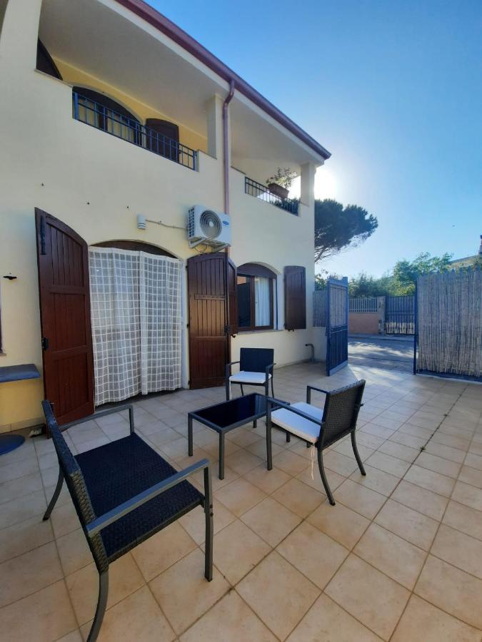 Hotel Villa Del Mare Solanas Solanas  Exteriör bild