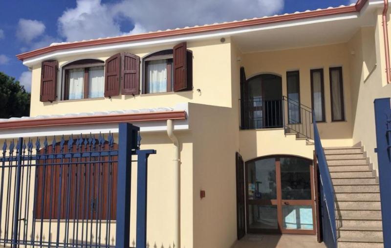 Hotel Villa Del Mare Solanas Solanas  Exteriör bild